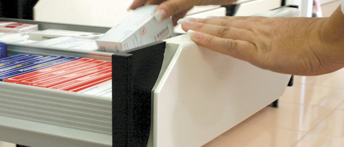 riordino cassettiere farmacie